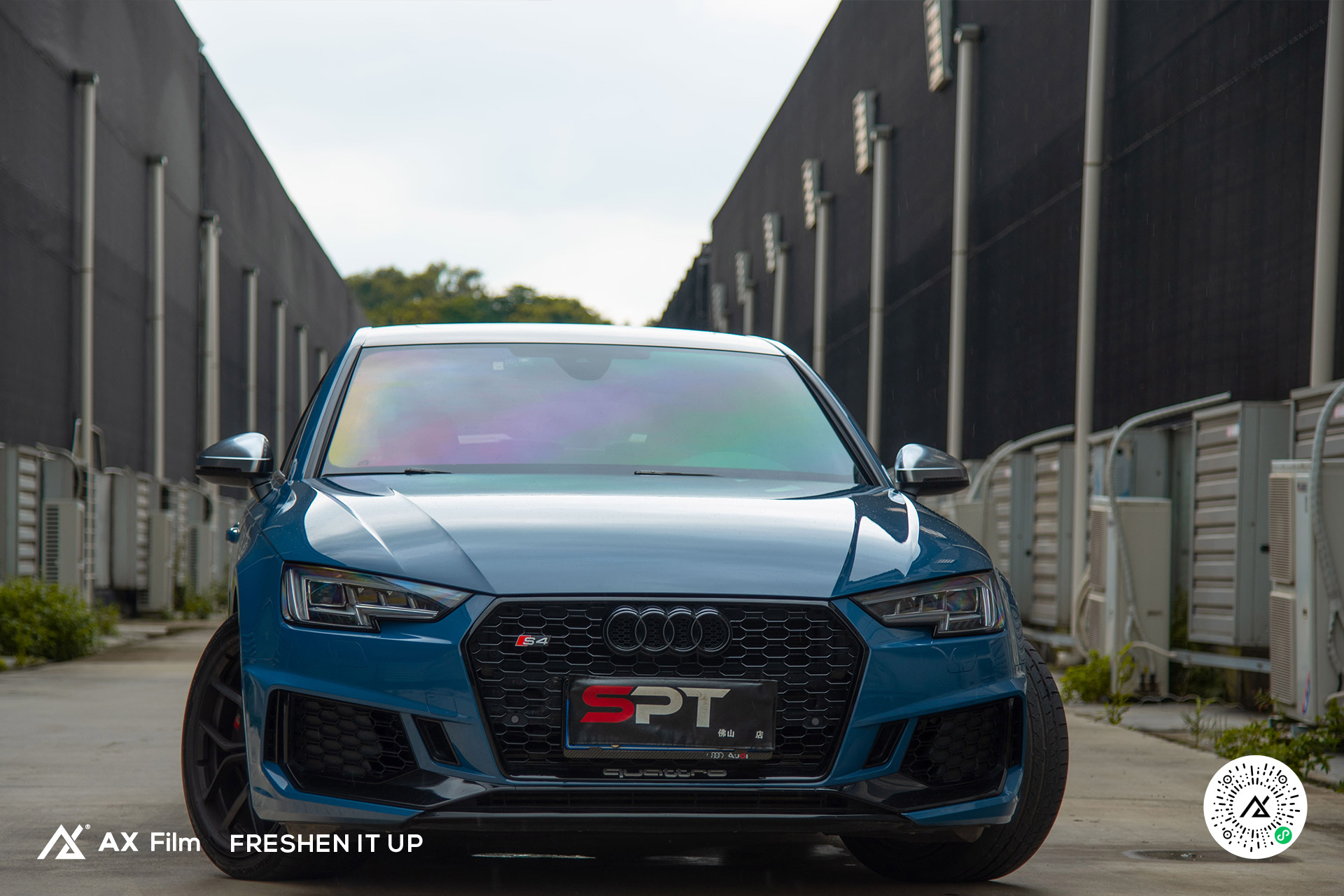 奥迪rs 4 - 海王星蓝