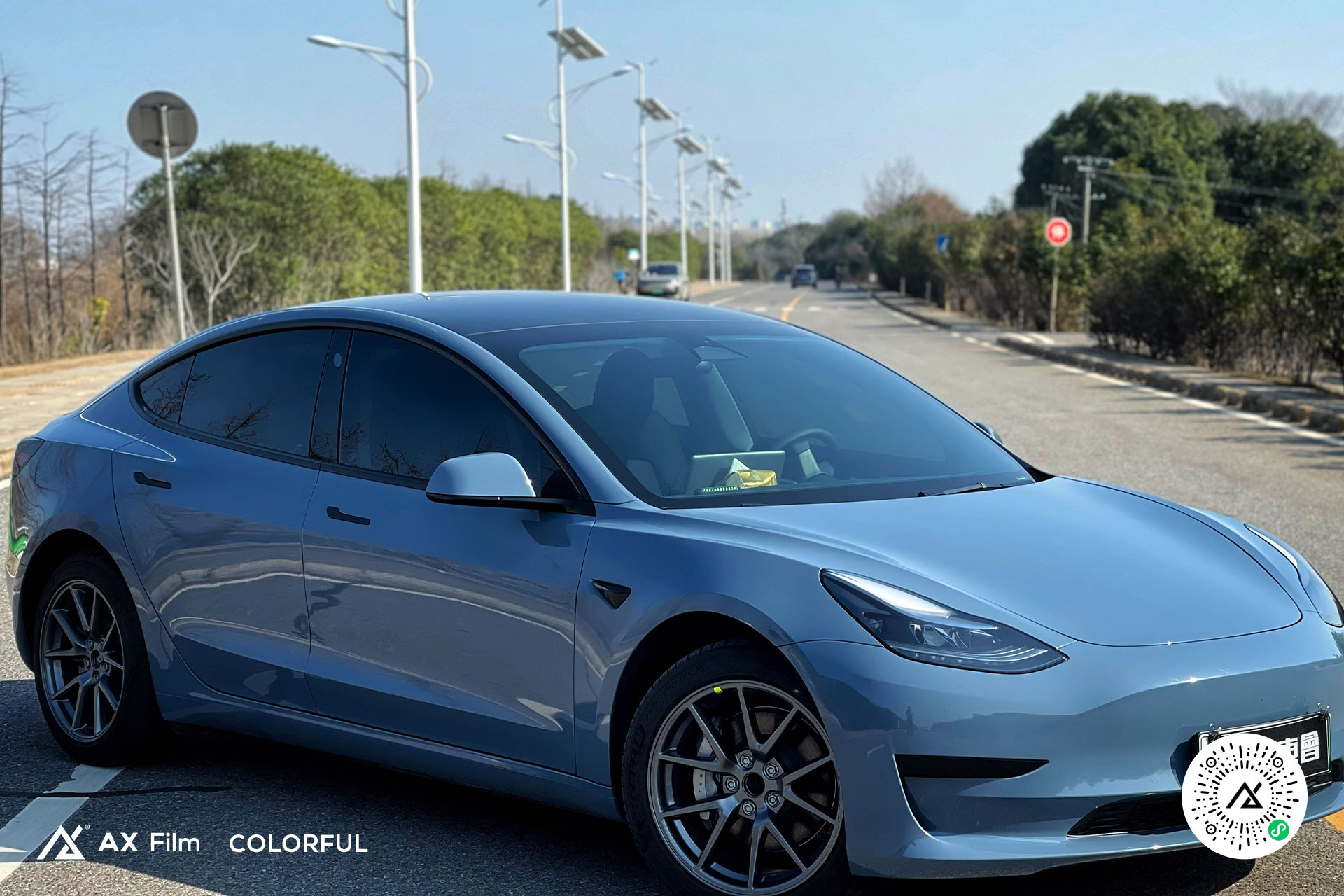 特斯拉Model 3 - 亮水泥灰