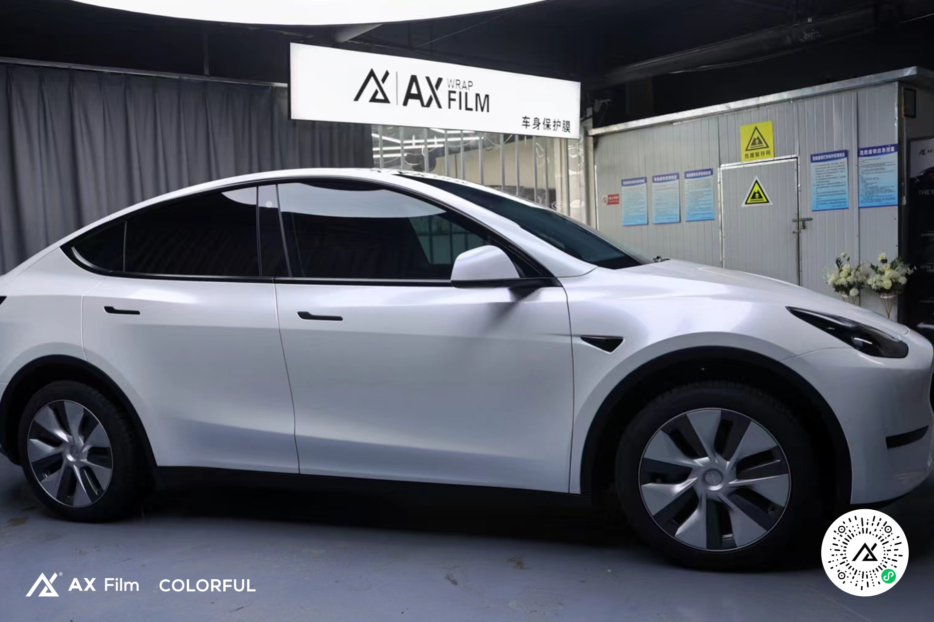特友路遇特斯拉Tesla Model Y Performance白内白外高性能版 | 4K_哔哩哔哩_bilibili
