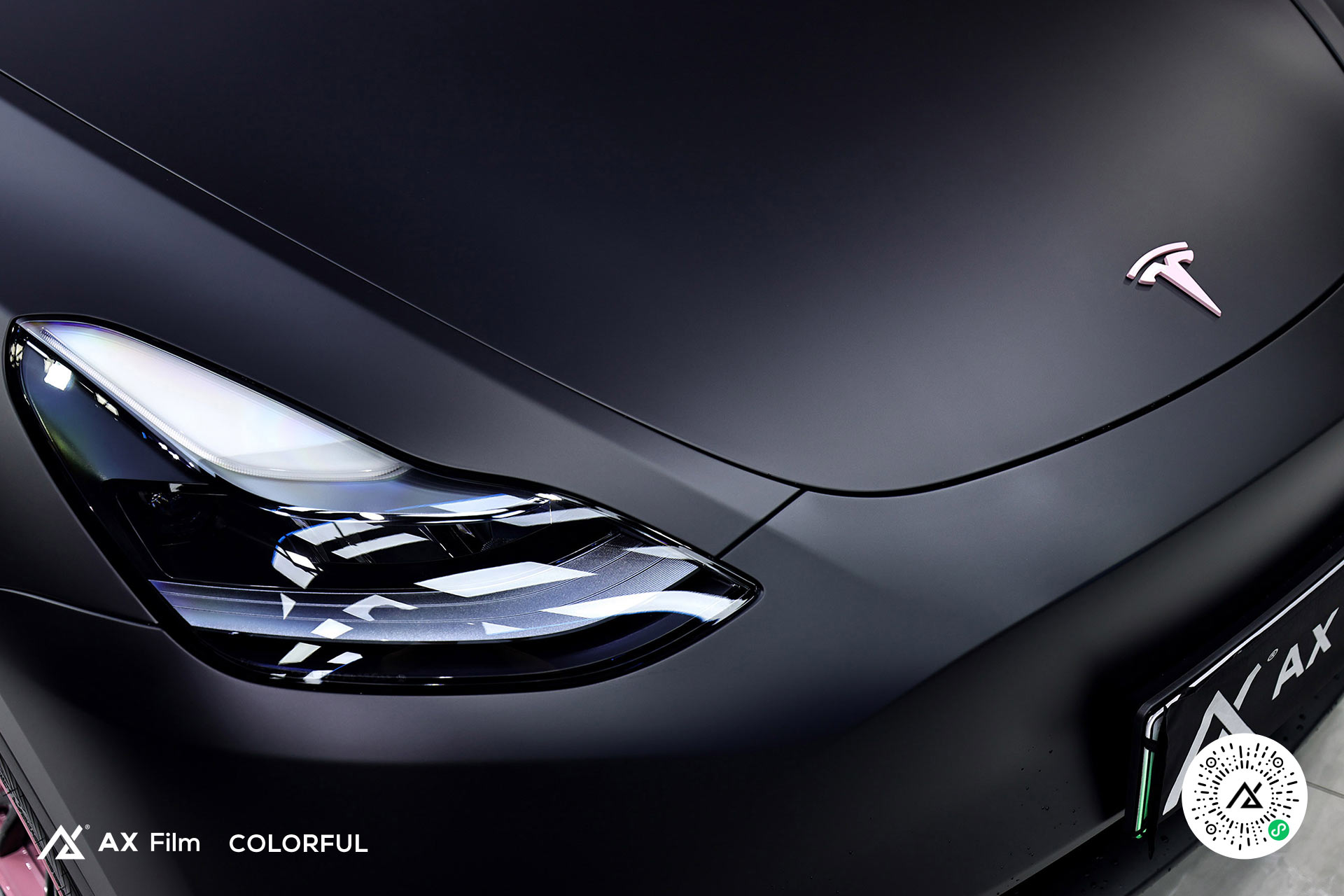 特斯拉Model Y - 亚光黑