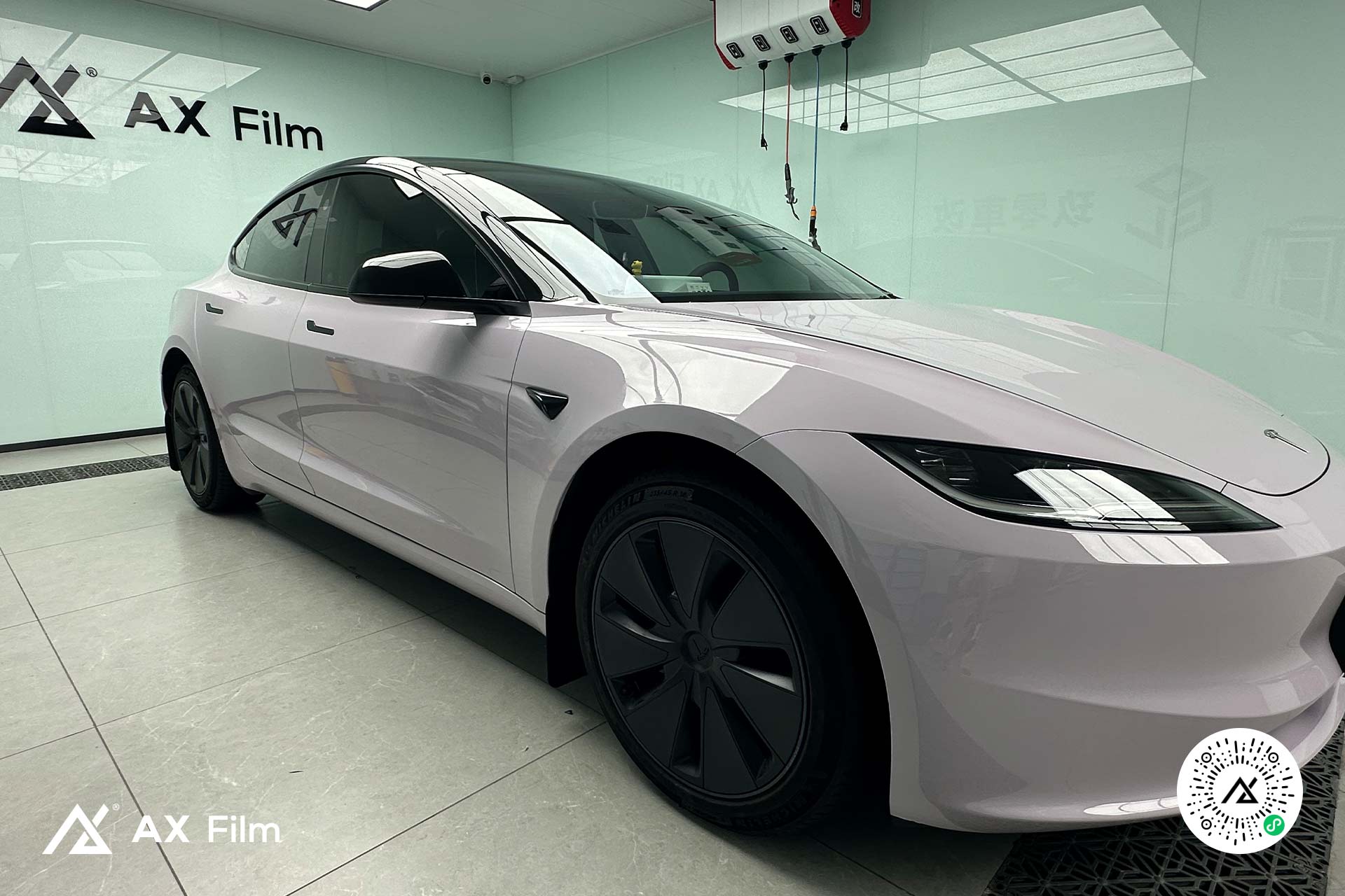特斯拉Model 3 - 迷雾灰紫